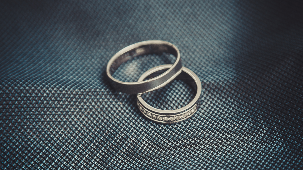 Can You Add Diamonds To A Plain Wedding Band?