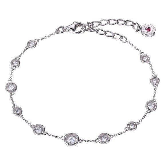 A Fashion Bracelet from the Essence collection.