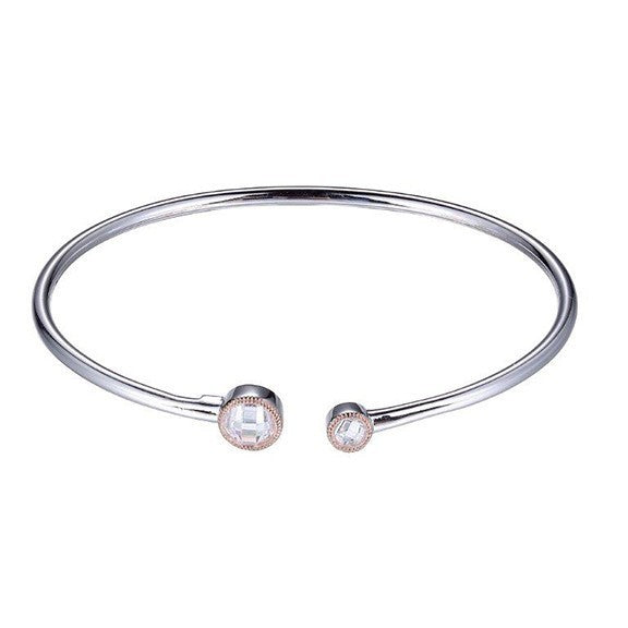 A Fashion Bracelet from the Essence 30 collection.