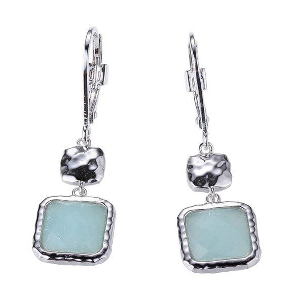 A Fashion Earrings from the Sunrise 20 collection.