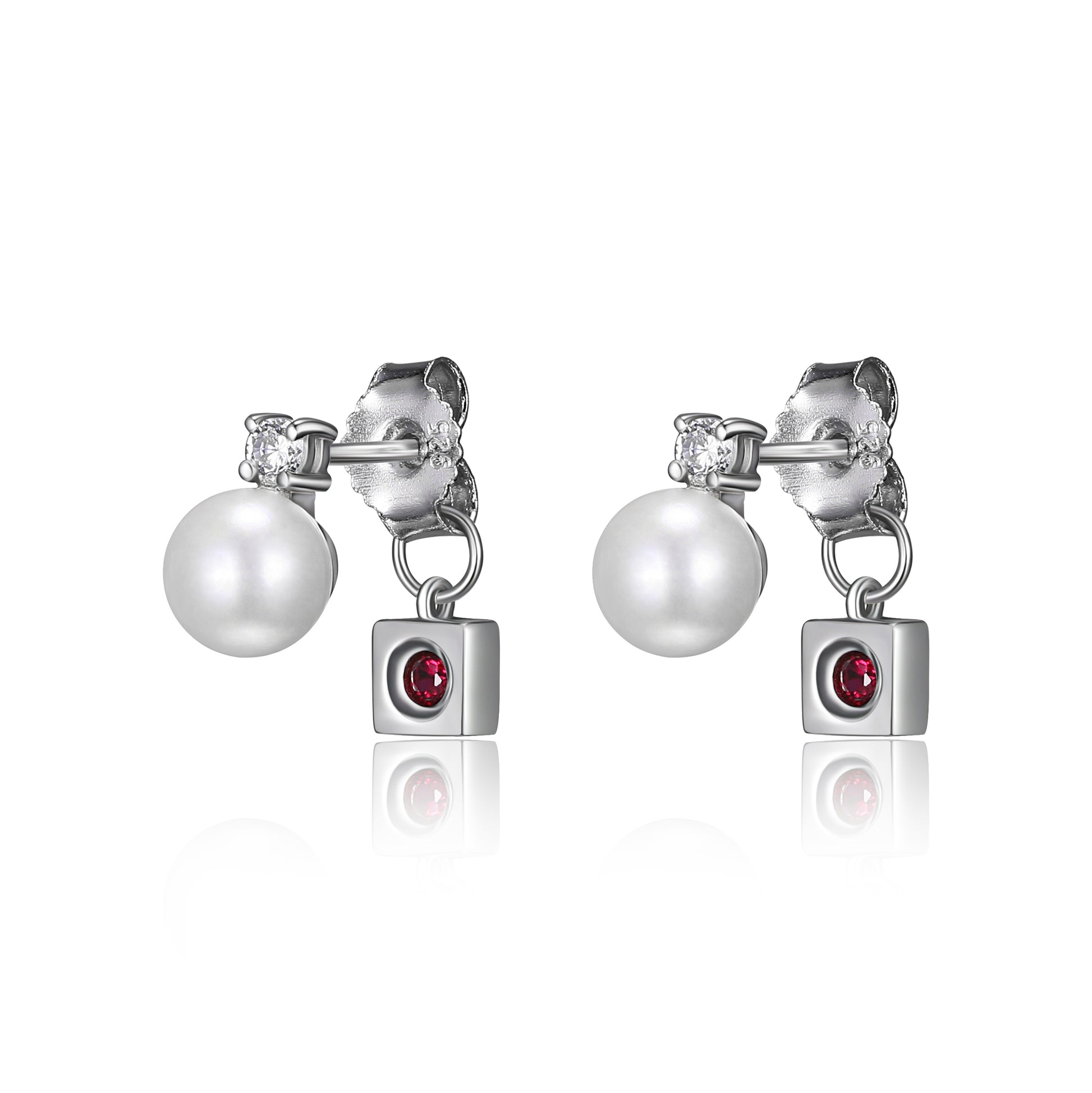 A Fashion Earrings from the MAJESTIC collection.