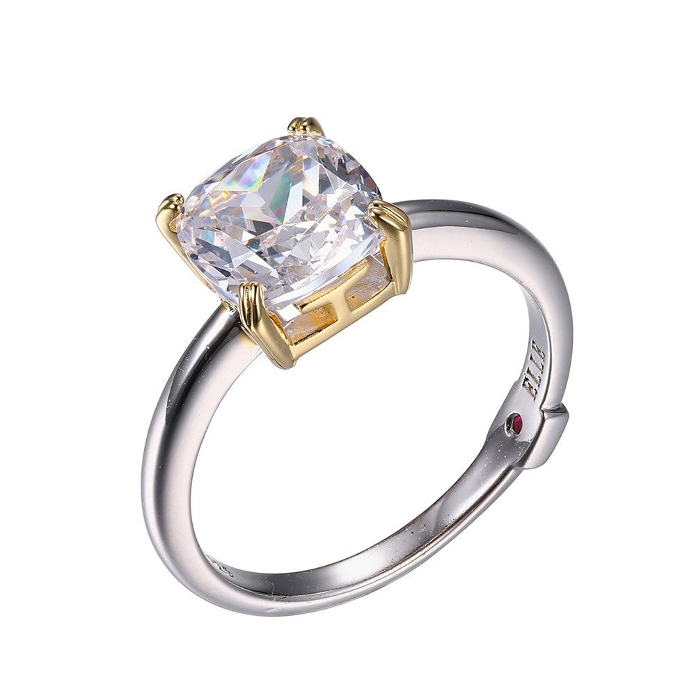 A Fashion Ring from the ELLE LOGO collection.