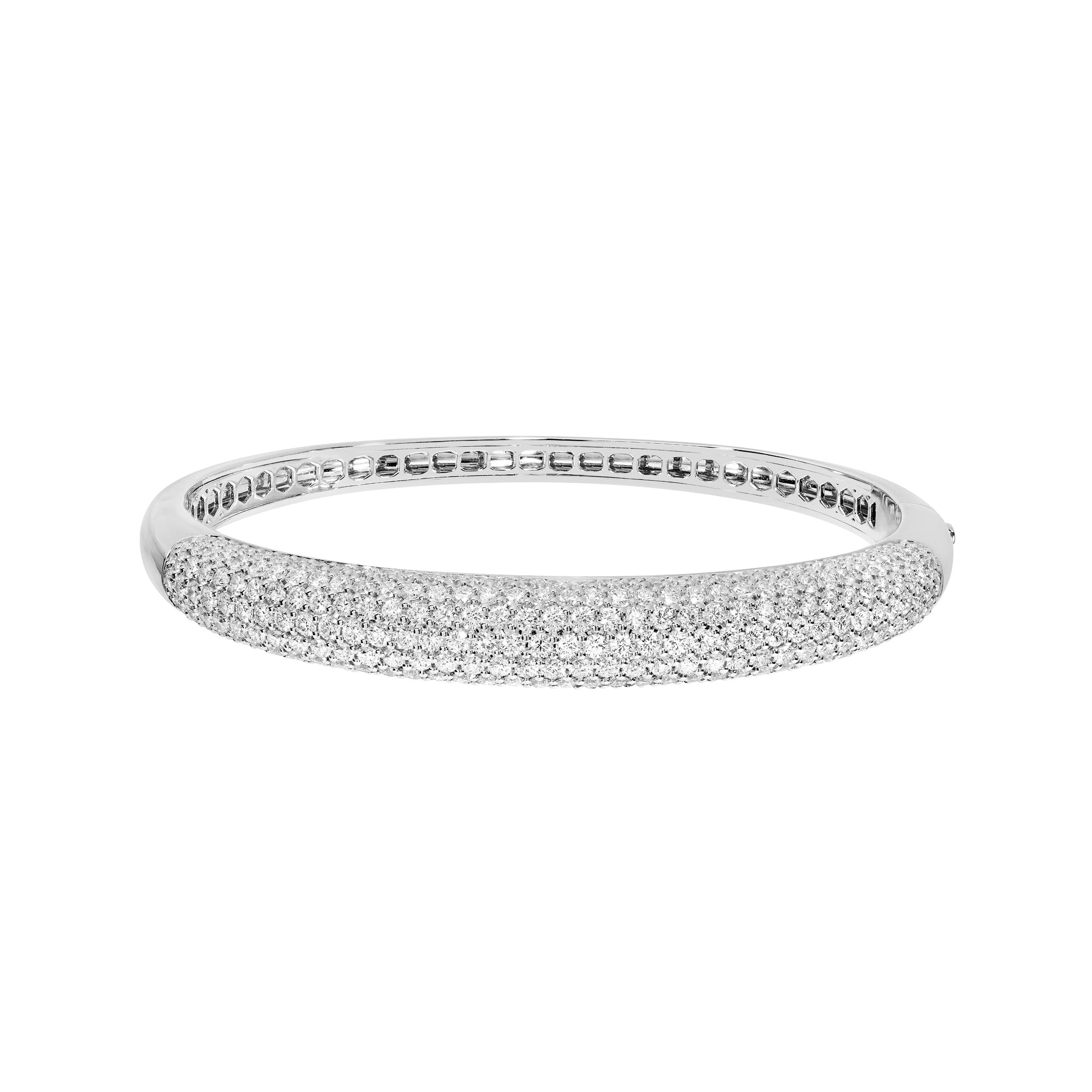 Diamond Pavé Bangle (5-1/5tcw)